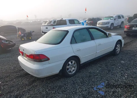 2001 Honda Accord 2.3 Lx from USA, damaged, VIN 1HGCG56401A012436